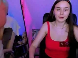 Offline leslie-bird on CamSoda