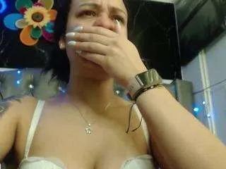 Freechat lila-gummy on CamSoda