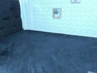 Offline lisa-logan on CamSoda