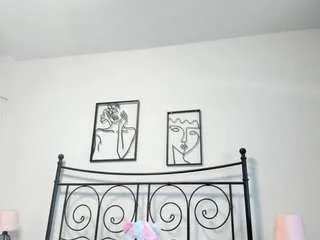 lollavibes on CamSoda 