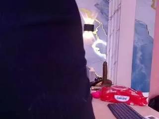 Freechat lor-queen on CamSoda