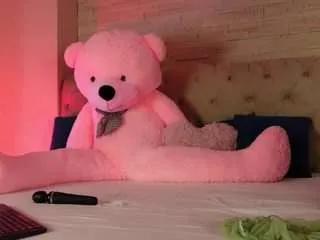 Offline lucylexton on CamSoda