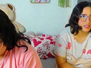 Offline maddie-and-chelsea on CamSoda