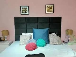 Offline madisonjenner on CamSoda