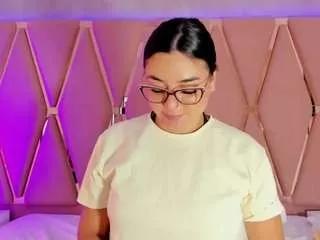 Freechat mady-jamess1 on CamSoda