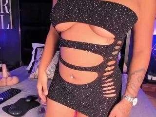 Offline marianaasantos on CamSoda