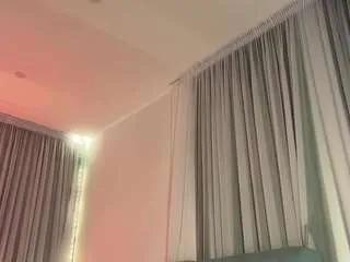 Freechat martasantos on CamSoda