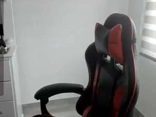 Freechat maryluna95 on CamSoda