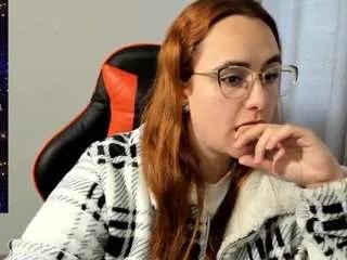 Freechat maryluna95 on CamSoda