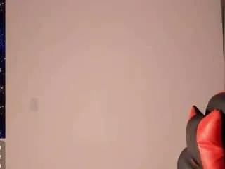 Freechat maryluna95 on CamSoda