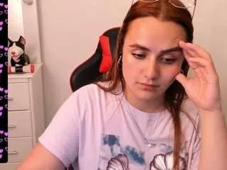 Freechat maryluna95 on CamSoda