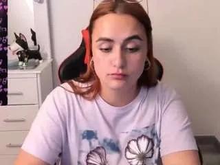 Freechat maryluna95 on CamSoda