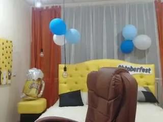 Offline masterleila on CamSoda