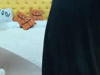 Offline masterleila on CamSoda