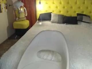 Offline masterleila on CamSoda