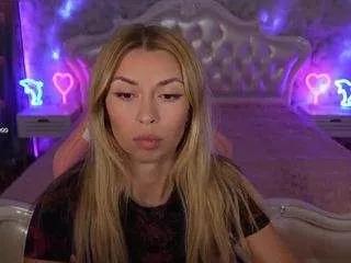 Offline mayarayy on CamSoda