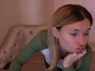 Offline mayarayy on CamSoda