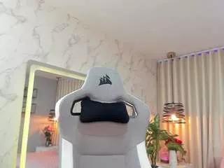 Offline mayli-x on CamSoda