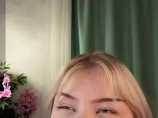 Freechat mercyarline on CamSoda