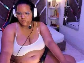 Offline mhia-rey on CamSoda