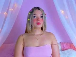 Offline miilla-cooper on CamSoda