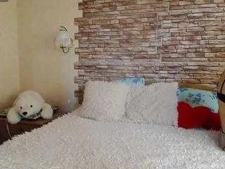 Offline milfaolla on CamSoda