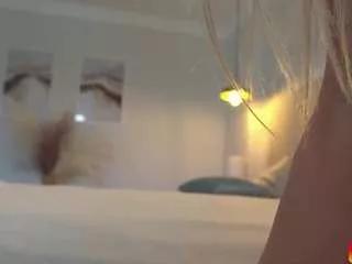 missjuliaa on CamSoda 