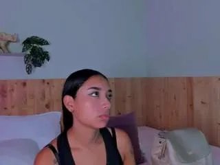 misspocahontass on CamSoda 