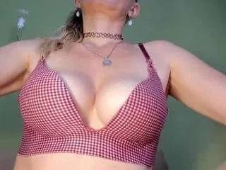 Offline mspurrfectlove on CamSoda