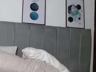 Offline naia-cruz1 on CamSoda