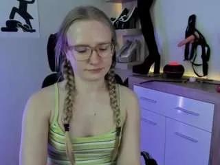 Offline nancystar on CamSoda