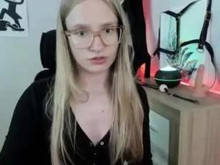 Offline nancystar on CamSoda