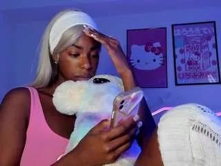 Offline naomisimone on CamSoda