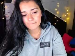 Offline natacha-dallas on CamSoda