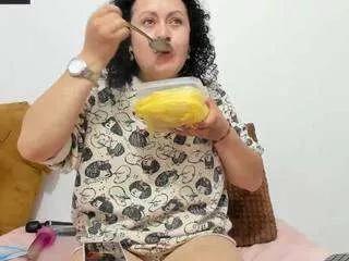 Offline nikol32 on CamSoda