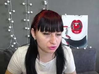 ninaflawlees on CamSoda 