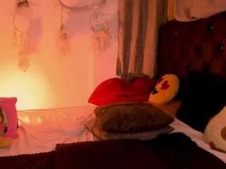 Offline pia-fisher on CamSoda