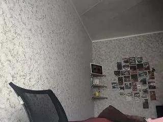 sadiewilson — Show my sexy tongue [25 tokens remaining]