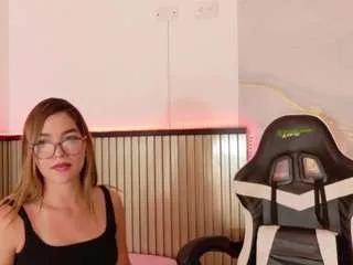 Offline sami-lovee on CamSoda