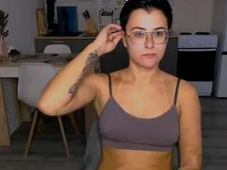 Freechat sandraevans on CamSoda