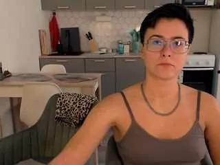 Freechat sandraevans on CamSoda