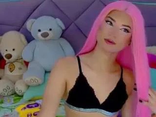 sara-brownn on CamSoda 