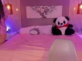 sarascoot on CamSoda 