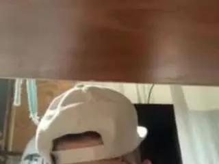 Offline savagekock69 on CamSoda