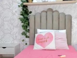 Freechat scarlett-bm on CamSoda