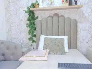 Freechat scarlett-bm on CamSoda