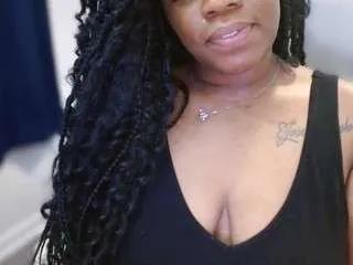 Offline selena42 on CamSoda