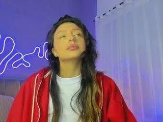 Freechat sofly-s on CamSoda