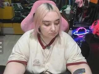 Offline softie-sofy on CamSoda