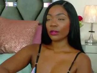 summerelletra on CamSoda 